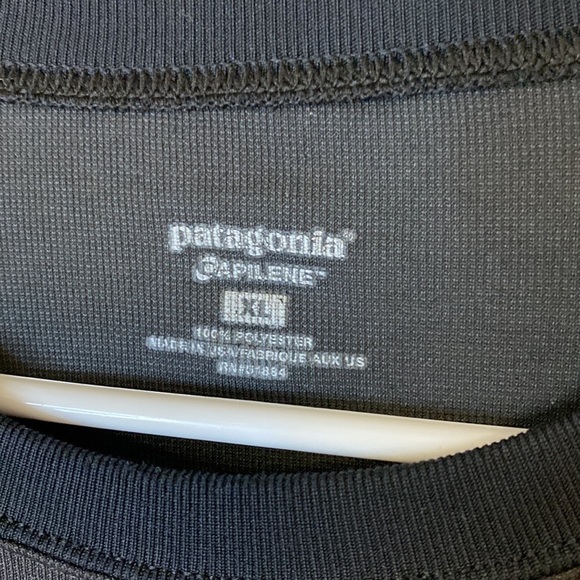 Patagonia Men’s Capilene Moisture Wicking & Quick Dry Base Layer Size: XL - Picture 3 of 4